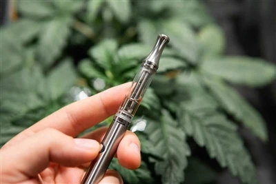 Bút Vape THC và các sản phẩm thay thế cần sa